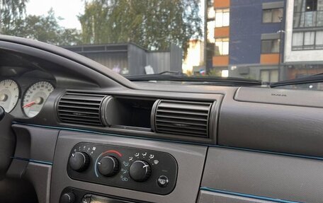 Dodge Stratus II, 2004 год, 280 000 рублей, 5 фотография