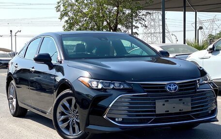 Toyota Avalon, 2021 год, 4 200 000 рублей, 1 фотография