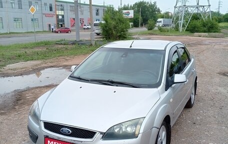 Ford Focus II рестайлинг, 2005 год, 390 000 рублей, 1 фотография