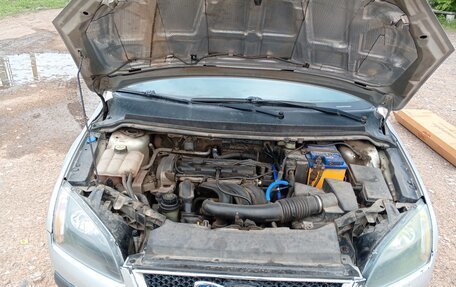 Ford Focus II рестайлинг, 2005 год, 390 000 рублей, 15 фотография