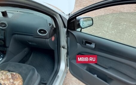 Ford Focus II рестайлинг, 2005 год, 390 000 рублей, 18 фотография