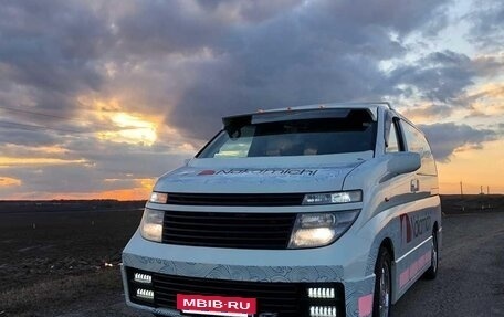 Nissan Elgrand I, 2002 год, 1 500 000 рублей, 11 фотография