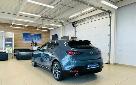 Mazda 3, 2019 год, 1 999 999 рублей, 4 фотография