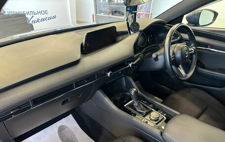 Mazda 3, 2019 год, 1 999 999 рублей, 13 фотография