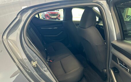 Mazda 3, 2019 год, 1 999 999 рублей, 18 фотография