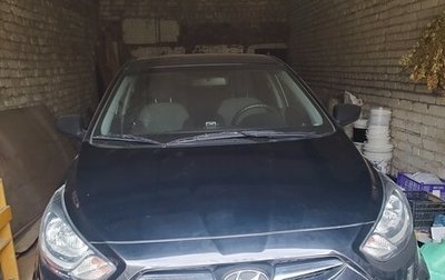 Hyundai Solaris II рестайлинг, 2012 год, 800 000 рублей, 1 фотография