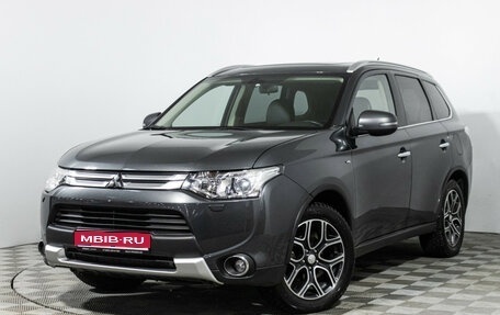 Mitsubishi Outlander III рестайлинг 3, 2014 год, 2 469 700 рублей, 1 фотография