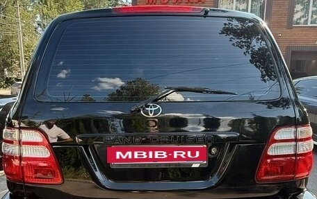 Toyota Land Cruiser 100 рестайлинг 2, 2002 год, 1 300 000 рублей, 2 фотография