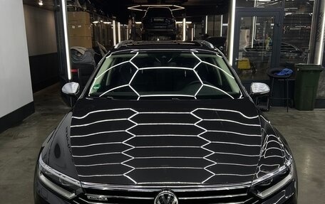 Volkswagen Passat B8 рестайлинг, 2018 год, 2 750 000 рублей, 21 фотография