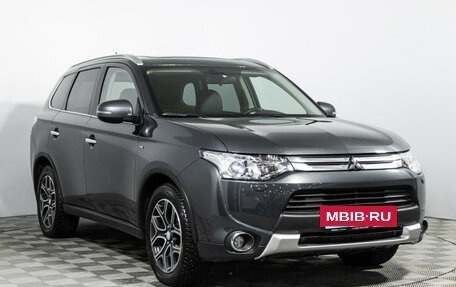 Mitsubishi Outlander III рестайлинг 3, 2014 год, 2 469 700 рублей, 3 фотография