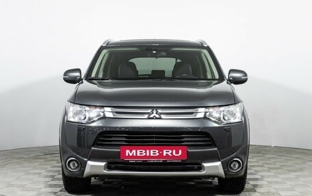 Mitsubishi Outlander III рестайлинг 3, 2014 год, 2 469 700 рублей, 2 фотография