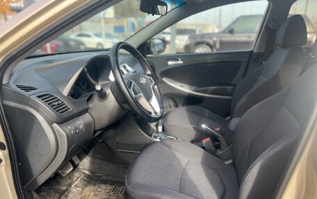Hyundai Solaris II рестайлинг, 2013 год, 850 000 рублей, 6 фотография