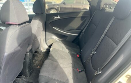 Hyundai Solaris II рестайлинг, 2013 год, 850 000 рублей, 7 фотография