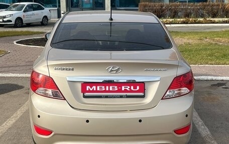 Hyundai Solaris II рестайлинг, 2013 год, 850 000 рублей, 4 фотография