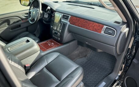 Chevrolet Tahoe III, 2011 год, 2 950 000 рублей, 10 фотография