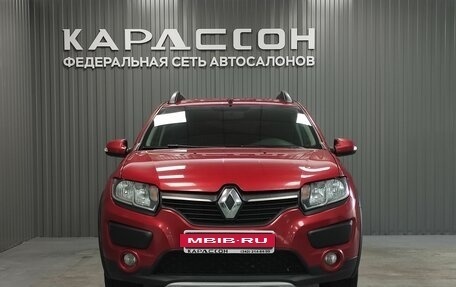 Renault Sandero II рестайлинг, 2015 год, 715 000 рублей, 2 фотография