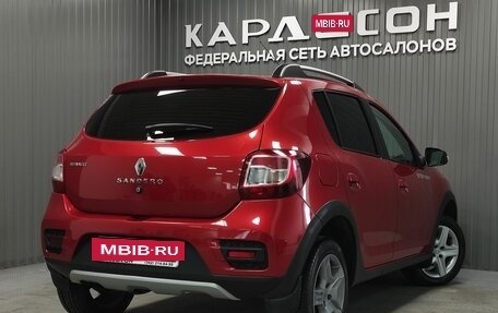 Renault Sandero II рестайлинг, 2015 год, 715 000 рублей, 3 фотография