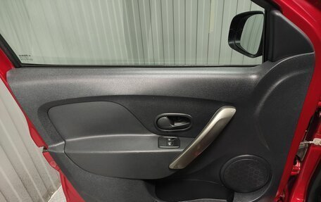 Renault Sandero II рестайлинг, 2015 год, 715 000 рублей, 14 фотография