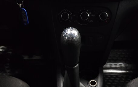 Renault Sandero II рестайлинг, 2015 год, 715 000 рублей, 13 фотография