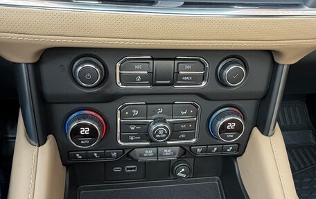 Chevrolet Tahoe IV, 2022 год, 9 999 000 рублей, 16 фотография