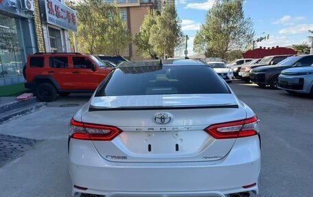 Toyota Camry, 2021 год, 3 250 000 рублей, 5 фотография