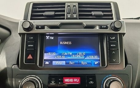 Toyota Land Cruiser Prado 150 рестайлинг 2, 2017 год, 3 470 000 рублей, 15 фотография