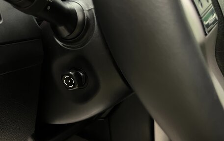 Toyota Land Cruiser Prado 150 рестайлинг 2, 2013 год, 3 590 000 рублей, 10 фотография