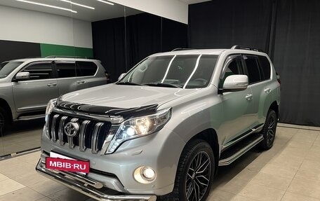 Toyota Land Cruiser Prado 150 рестайлинг 2, 2013 год, 3 590 000 рублей, 3 фотография