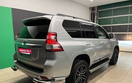 Toyota Land Cruiser Prado 150 рестайлинг 2, 2013 год, 3 590 000 рублей, 6 фотография