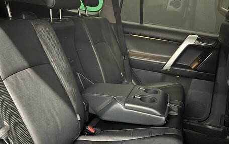 Toyota Land Cruiser Prado 150 рестайлинг 2, 2013 год, 3 590 000 рублей, 24 фотография