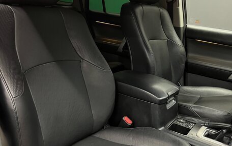 Toyota Land Cruiser Prado 150 рестайлинг 2, 2013 год, 3 590 000 рублей, 27 фотография