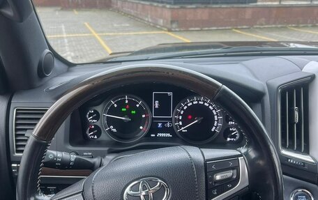 Toyota Land Cruiser 200, 2019 год, 5 800 000 рублей, 14 фотография