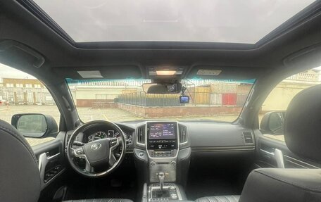 Toyota Land Cruiser 200, 2019 год, 5 800 000 рублей, 17 фотография