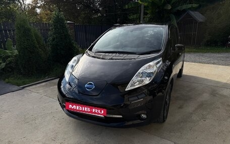 Nissan Leaf I, 2015 год, 1 150 000 рублей, 3 фотография