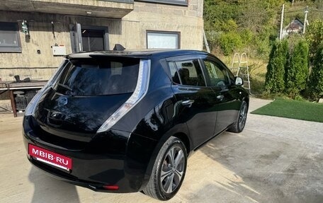 Nissan Leaf I, 2015 год, 1 150 000 рублей, 14 фотография