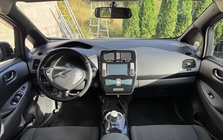 Nissan Leaf I, 2015 год, 1 150 000 рублей, 25 фотография