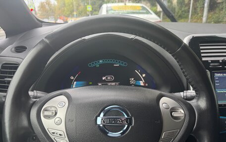 Nissan Leaf I, 2015 год, 1 150 000 рублей, 28 фотография