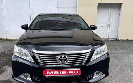 Toyota Camry, 2012 год, 1 350 000 рублей, 2 фотография