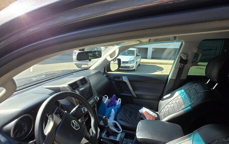 Toyota Land Cruiser Prado 150 рестайлинг 2, 2010 год, 3 100 000 рублей, 2 фотография