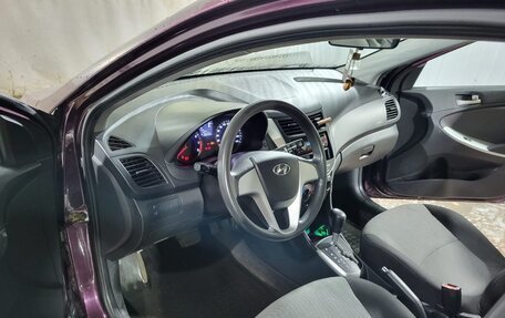 Hyundai Solaris II рестайлинг, 2011 год, 650 000 рублей, 4 фотография