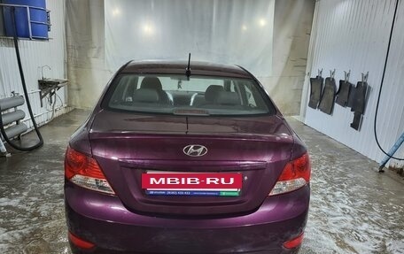 Hyundai Solaris II рестайлинг, 2011 год, 650 000 рублей, 5 фотография