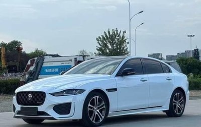 Jaguar XE I рестайлинг, 2021 год, 2 000 000 рублей, 1 фотография