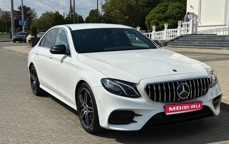 Mercedes-Benz E-Класс, 2017 год, 3 950 000 рублей, 1 фотография