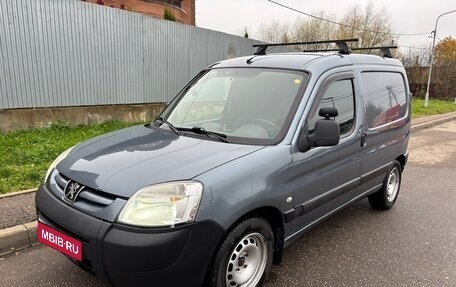 Peugeot Partner II рестайлинг 2, 2011 год, 570 000 рублей, 1 фотография