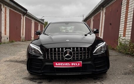 Mercedes-Benz C-Класс, 2015 год, 2 300 000 рублей, 1 фотография