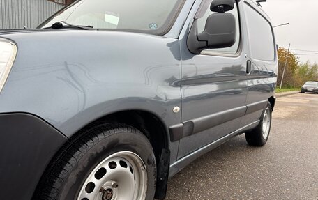 Peugeot Partner II рестайлинг 2, 2011 год, 570 000 рублей, 2 фотография