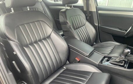 Skoda Superb III рестайлинг, 2019 год, 1 999 000 рублей, 8 фотография