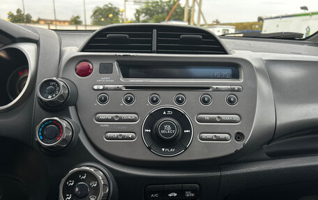 Honda Jazz II рестайлинг, 2009 год, 600 000 рублей, 11 фотография