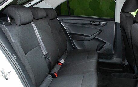 Skoda Rapid I, 2018 год, 950 000 рублей, 11 фотография