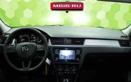 Skoda Rapid I, 2018 год, 950 000 рублей, 12 фотография